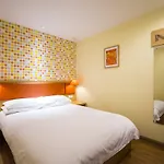 Home Inn Plus Beijing Chaoyangmen Beixiaojie